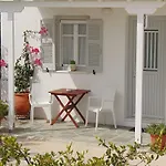 George's Place Sifnos - *
